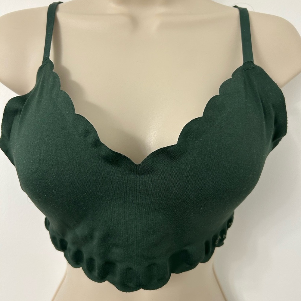Danskin Green Scalloped Edge Bralette